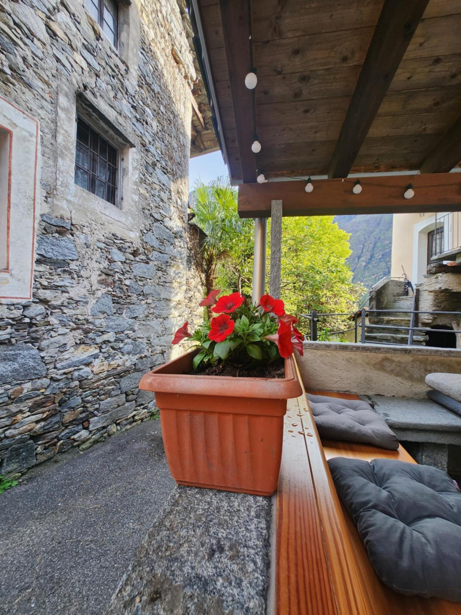 B&B Osteria Morganti Someo Bagian luar foto